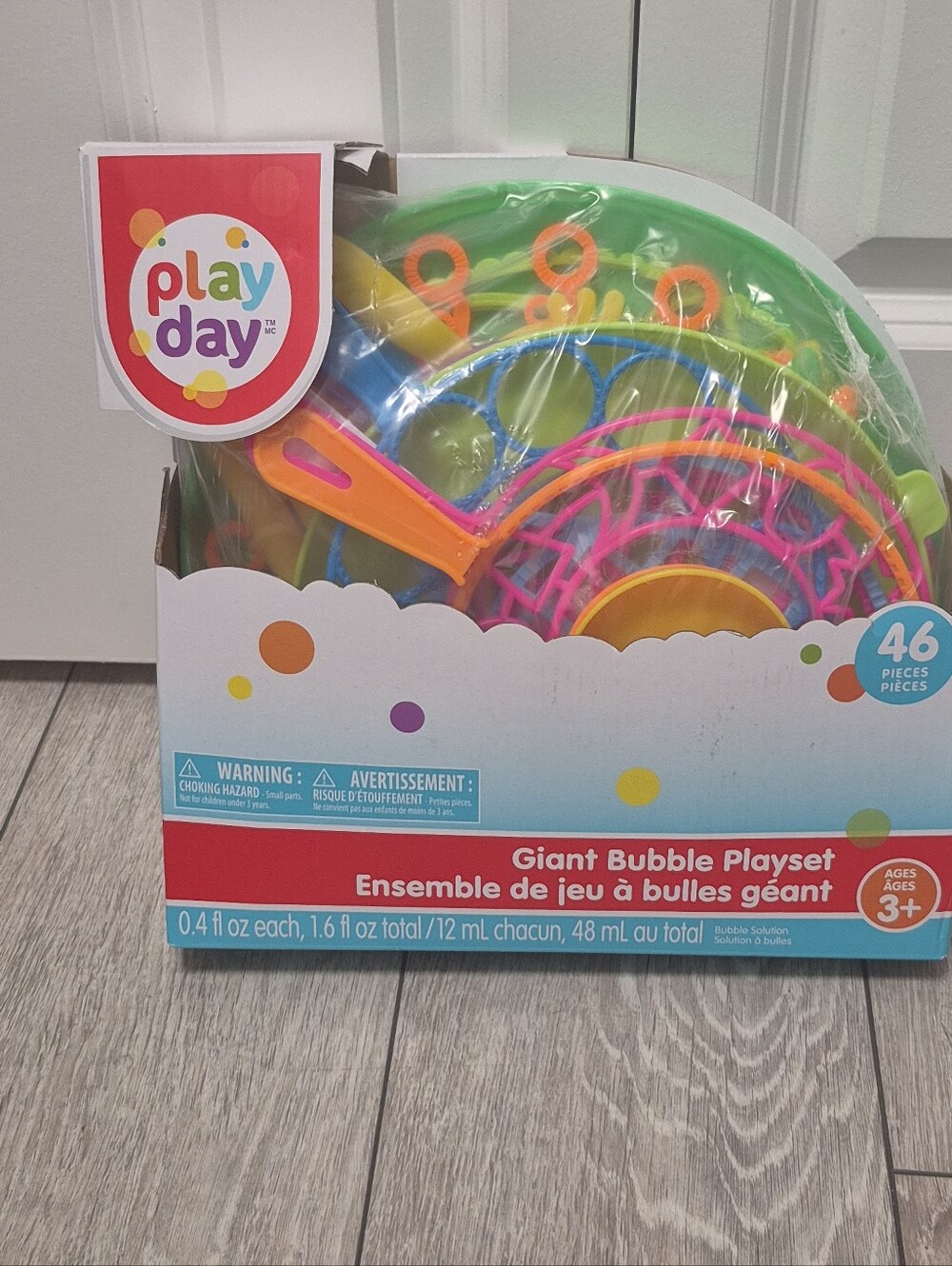 Play Day 46 Pieces Giant Bubble Playset